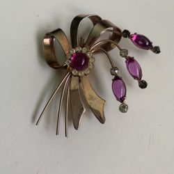 Vintage Brooch In Rose Gold 