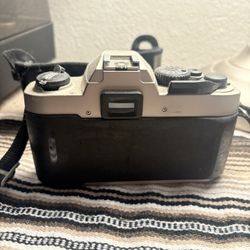 Nikon FM10 