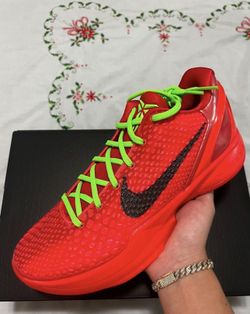Nike Kobe Reverse Grinch