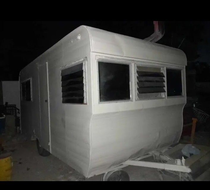 1960's TRAVEL TRAILER "LOST TITLE"
