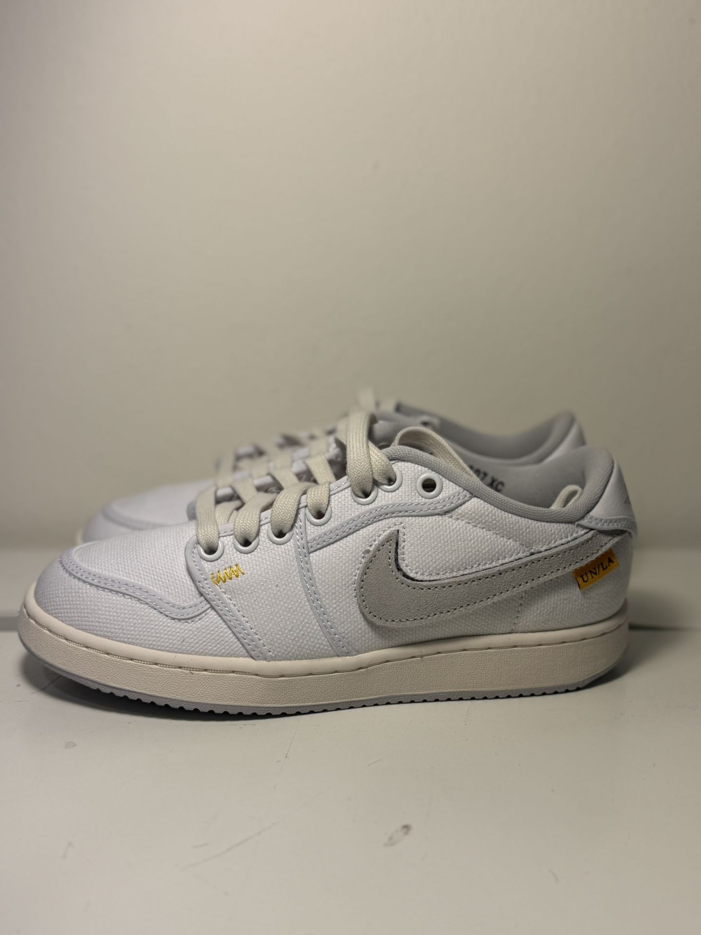 Union Jordan 1 Low Ajko White Canvas Size 5 New