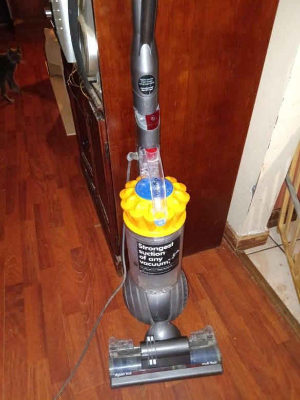 Dyson Ball Vacuum No Attachments