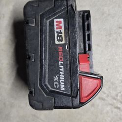 MILWAUKEE RED LITHIUM BATTERY