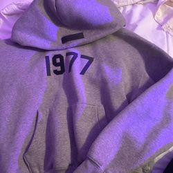 1977 Essentialssss hoodie