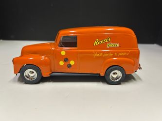 Reese's Pieces 1950 Chevrolet Diecast Panel Van