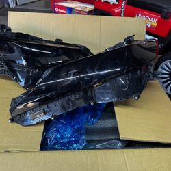Camry 2023 Se Head Lights OG
