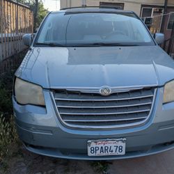 Chrysler Town And Country Touring Green Color 