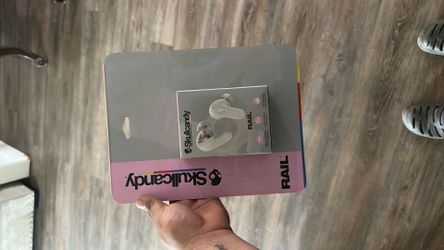 Skull candy rail headphones