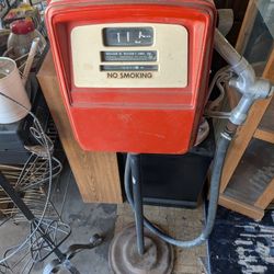 Vintage ⛽ Station. 