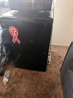GE Black Mini Fridge