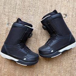 K2 Youth Snowboard Boot Size 6