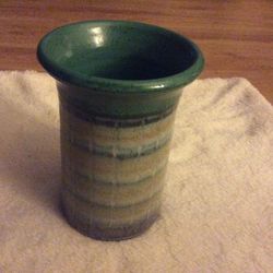 Pottery Stoneware    Many Uses Hold Kitchen Utensils , Vase, Bathroom For Toothbrushes Etc.