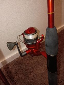 💥🎣(Shakespeare - Spectrum) 💥Rod Red color 6ft great Condition 💥🎣