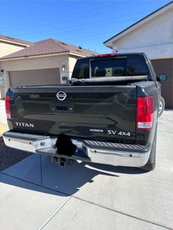 2015 Nissan titan sv