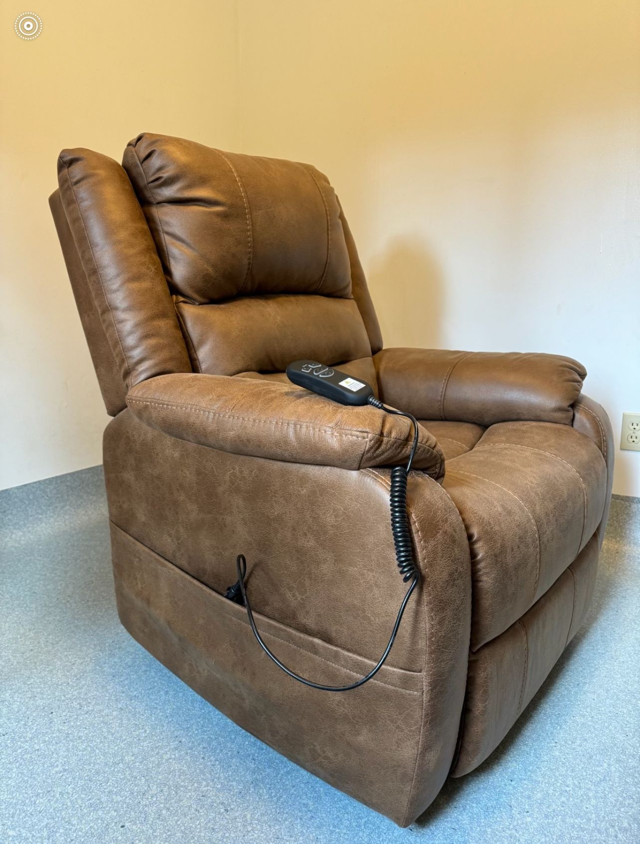 Power Lift Recliner 