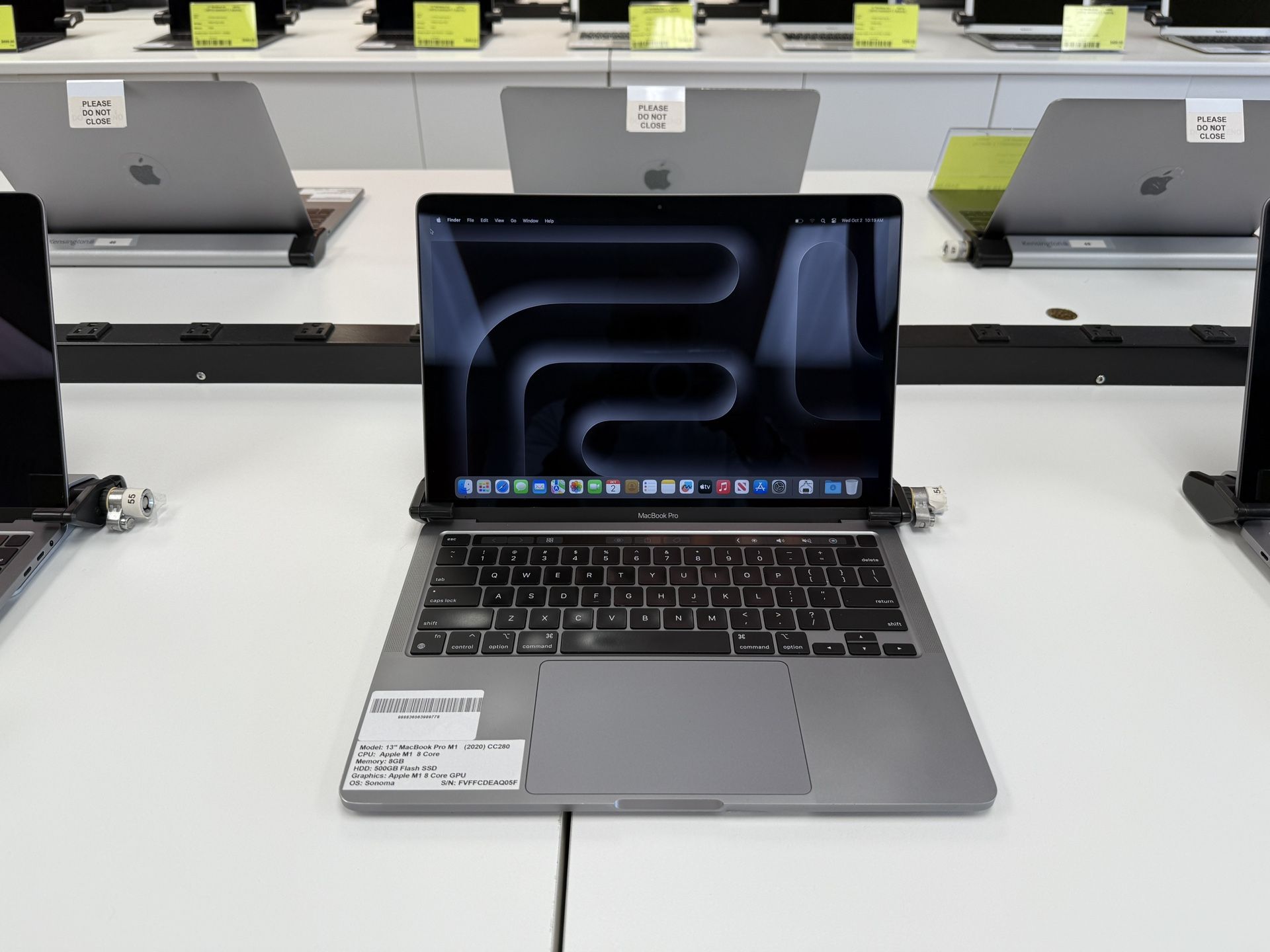 13” MacBook Pro **8 Core M1 **500GB 16GB