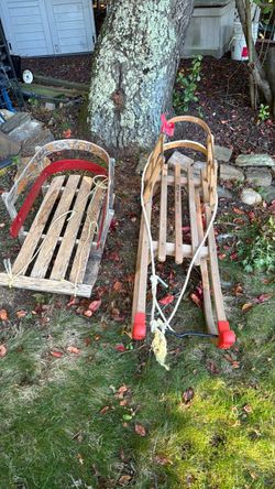 Decorative Christmas Sleds