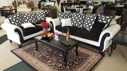 Formal Living Room Set - Please Read Ad