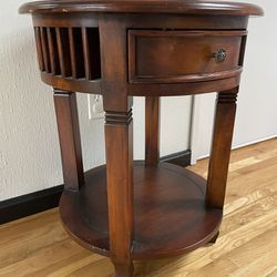 Beautiful Wood End Table or Plant Stand