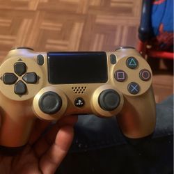 PS4 Controller