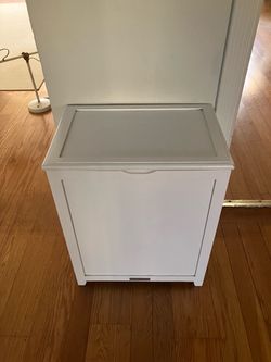 Laundry Hamper white wooden 20x13.5x25"