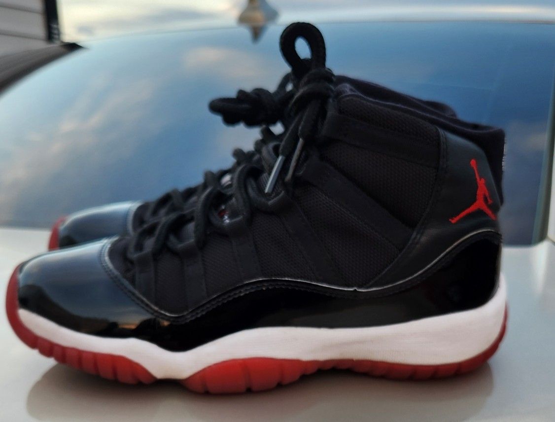 Jordan 11 Bred