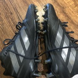 Adidas Freak Carbon Mid 20 Adult Football Cleats