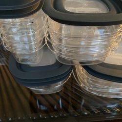 Plastic Container Sets ! 