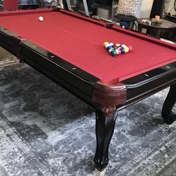 8 foot pool table