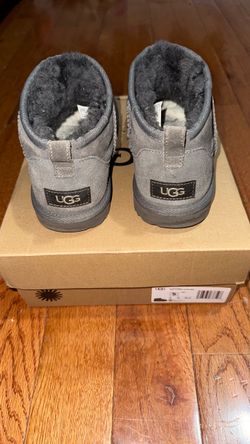 Ultra mini UGGS