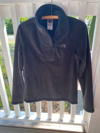 The North Face Women’s Size S Black 1/4 Zip Pullover Jacket Top- Thick and Warm!