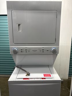 Fridgaire Washer + Dryer