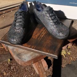 
Klogs USA Women's Fairfax Fashion Sneaker
Sz 6