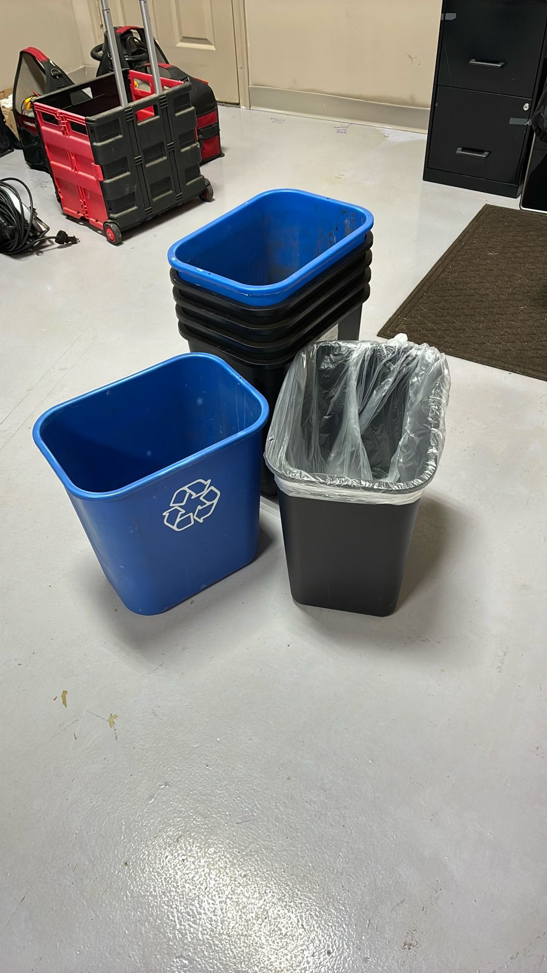 7- Gal Trash Cans
