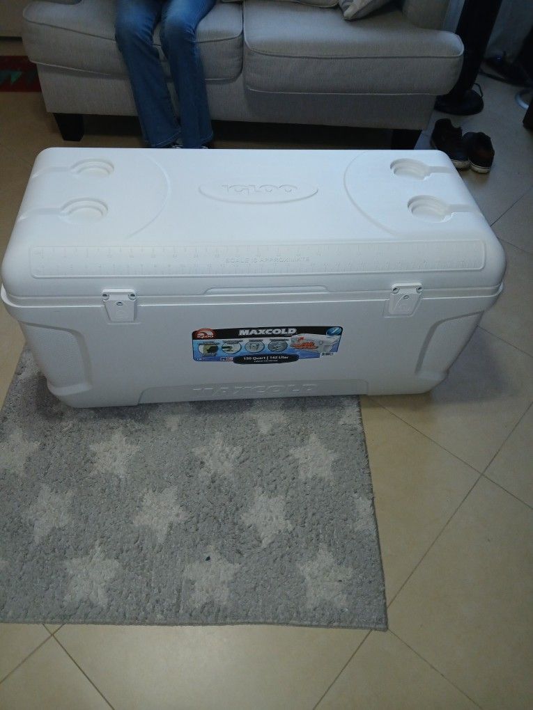 Igloo Maxcold Cooler 150 Quart