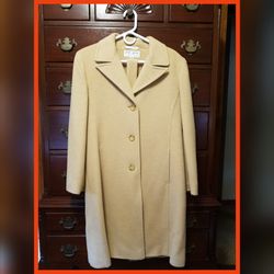 100 % Camel Hair Ladies Coat...