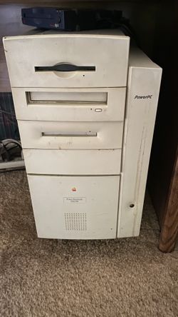 Vintage power Macintosh 9600/300 for Sale in Henderson, NV Vintage power Macintosh 9600/300 for Sale in Henderson, NV