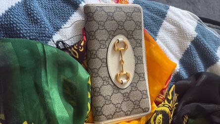 Gucci wallet