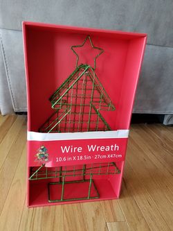 Christmas wire wreath