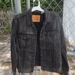 Levi Jacket.used.size M.PICK UP IN EAST PASADENA