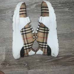 Burberry Sneakers 