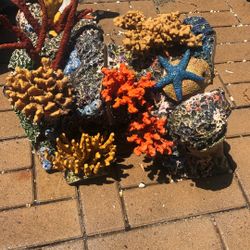 Fish tank decoration coral
