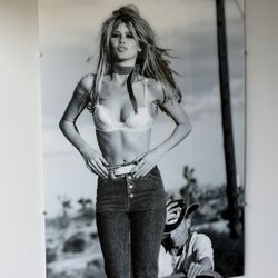 Claudia Schiffer – Iconic 1992 Guess Photo (6ft x 4ft Acrylic Art)