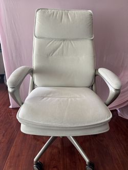 Elegant Chair