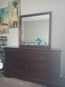 Dresser