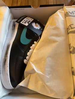 PEACEMINUSONE x Nike Air Force 1 “Para-Noise 3.0
