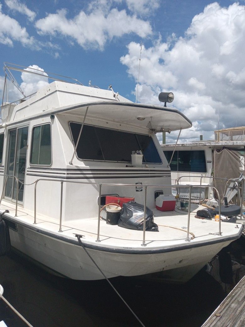 1985 Harbor Master