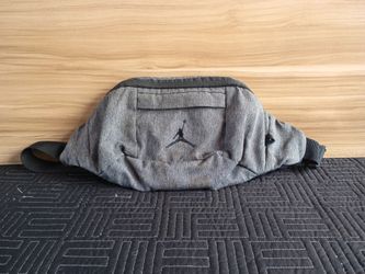 Jordan Jumpman Air Crossbody / Waist Pack in the Carbon Heather/Grey colorway