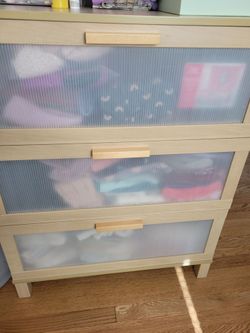 Three drawer dresser