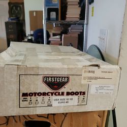 First Gear Motorcycle BOOTS  SIZE 10 1/2